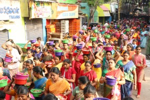 Mundagakanni amman temple, 1008 flower baskets