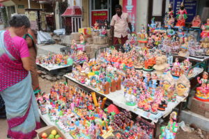 kolu-dolls-on-north-mada-street