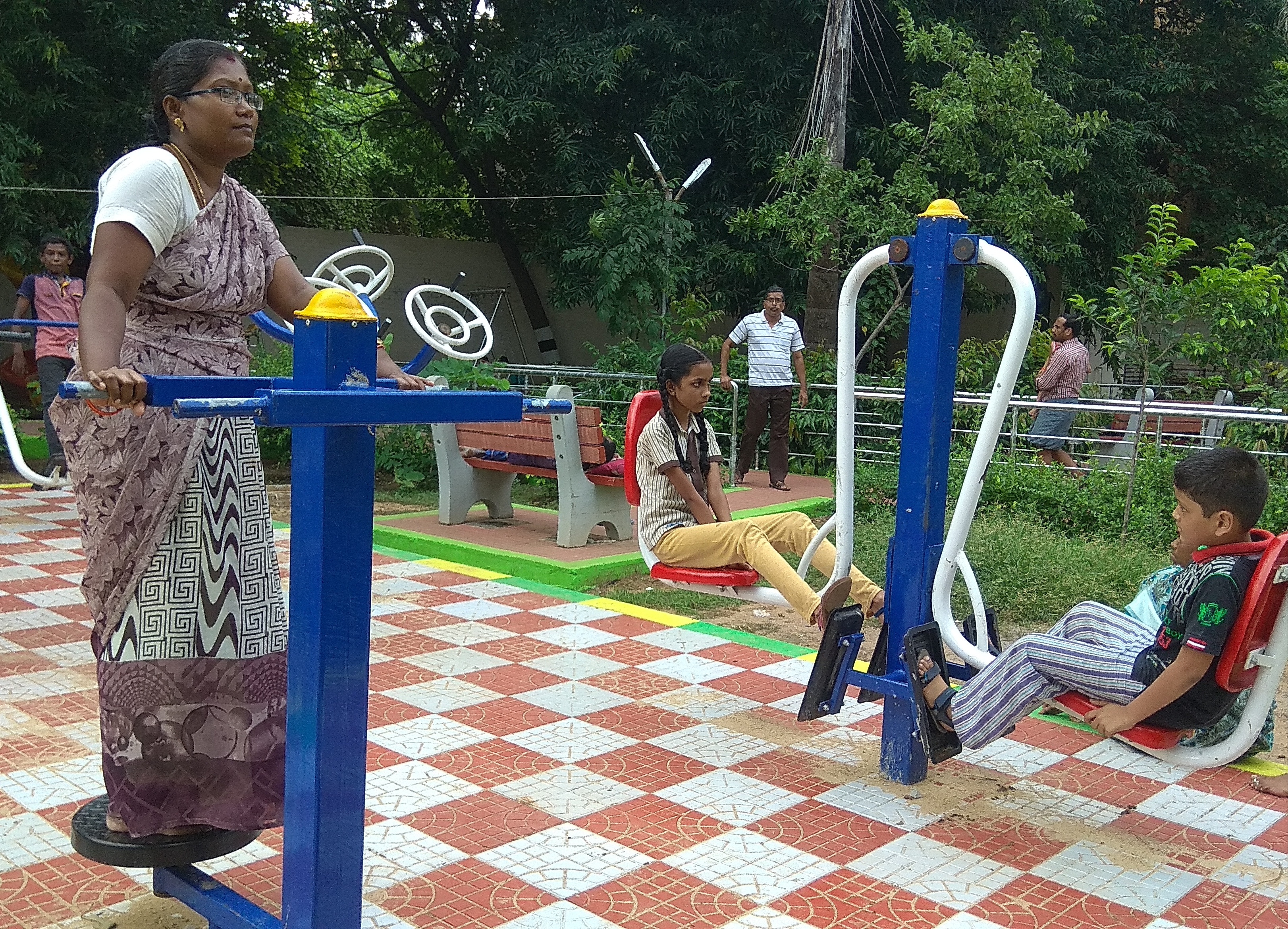 MYLAPORE TIMES Open air gym set up at public park off Kamarajar